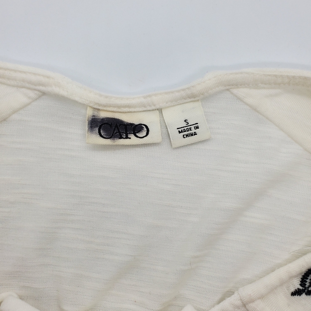 Cato Embroidered Cage Front V-Neck Sleeveless Top - Picture 4 of 6